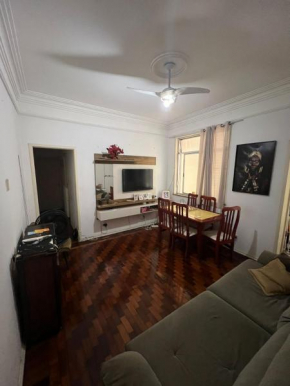 apartamento compartilhado e quarto privativo